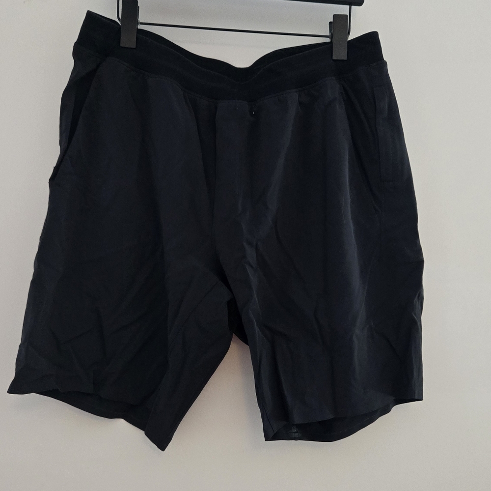 Lululemon Mens THE short